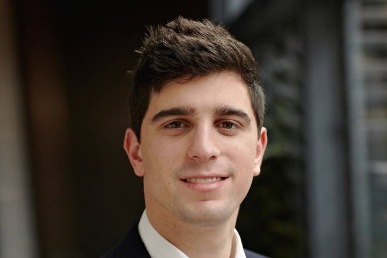 FinTech startup Afterpay allows online consumers to try before they buy their items. Will PayPal catch on?