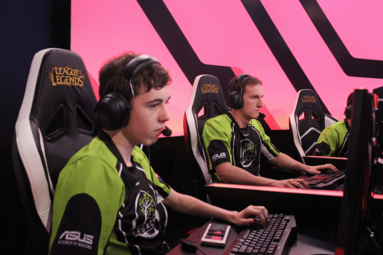 Riot Games partners with AFL to launch esports tournament in Melbourne