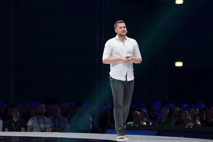 Mark Manson