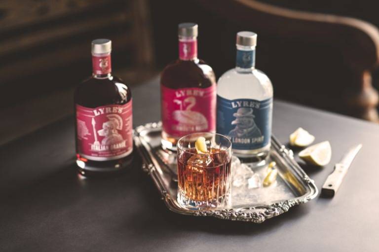 VIDEO: Lyre’s Co. is finding new fans for non-alcoholic cocktails online