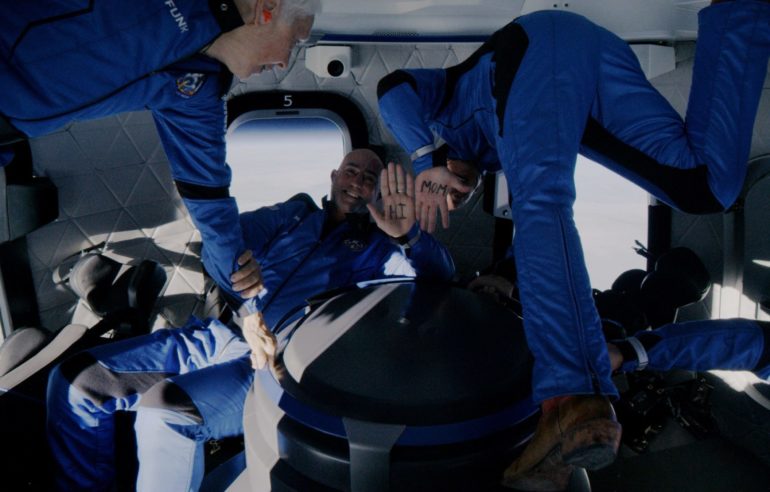 Blue Origin space capsual, Jeff Bezos