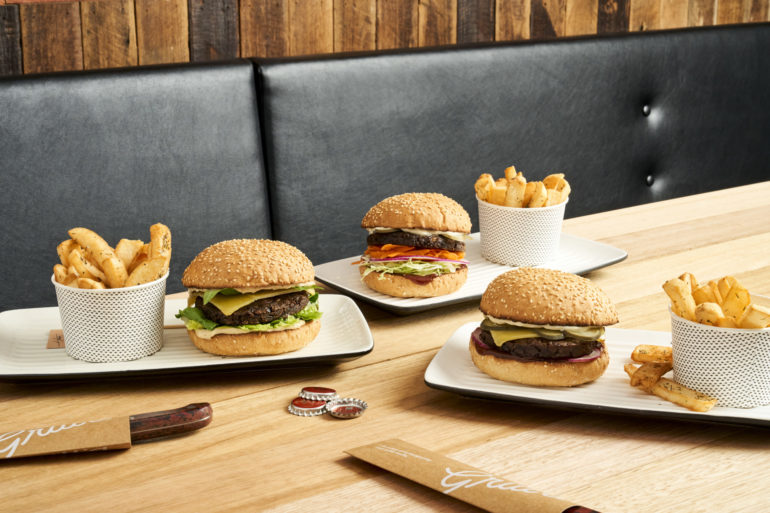 Grill'd burgers, Fable