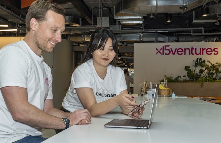 Toby Norton-Smith, Helen Hey