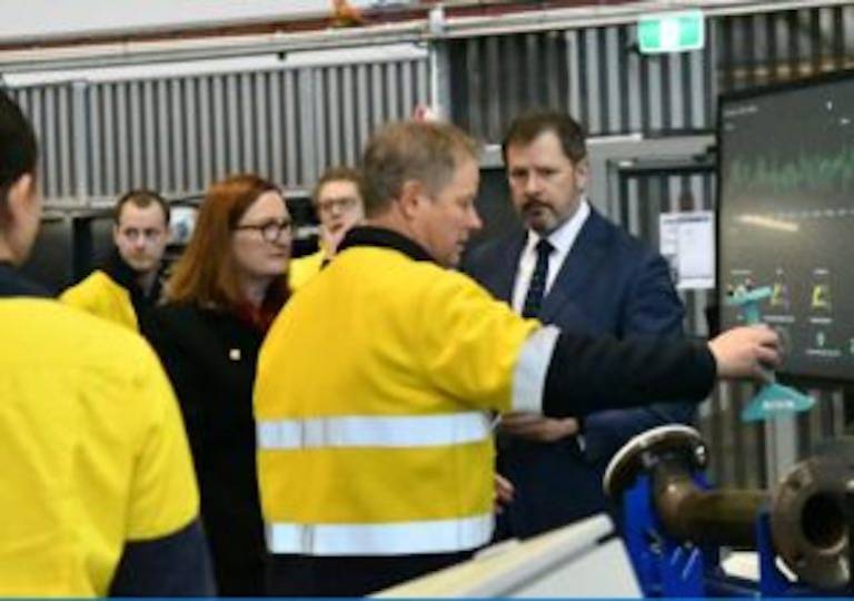 Budget gives startups $392 million fund to commercialise ideas, plus $101m for quantum and AI