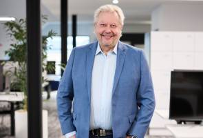 WiseTech shares plunge after police raid over founder Richard White's share sales