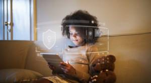 A review of Australia's privacy act has recommended letting people sue for serious breaches
