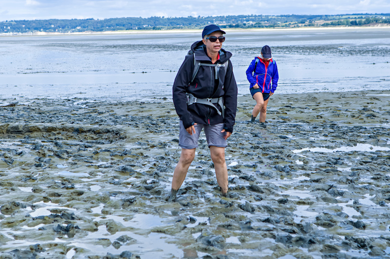 crossing the bay of mont saint michel