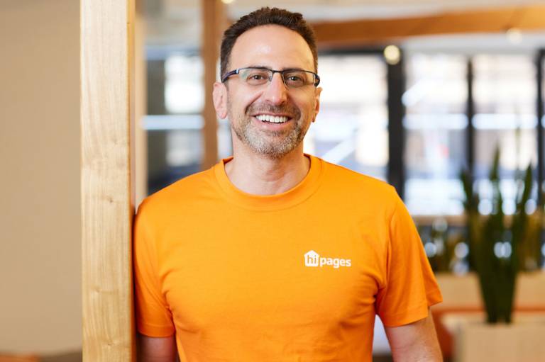 Tradie marketplace Hipages cops misleading conduct charge from consumer watchdog over subscription cancellations