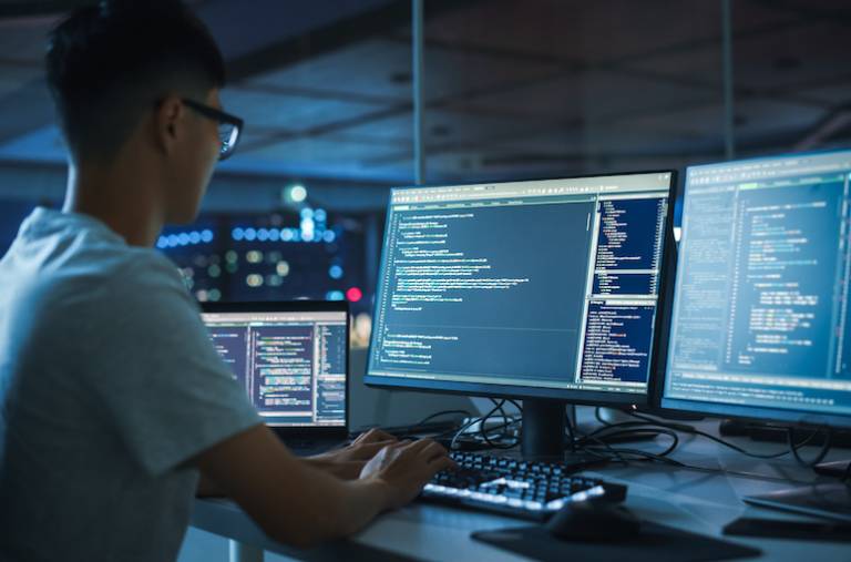 Tech roles in Australia are falling, putting the Tech Council’s 1.2 million jobs plan in doubt