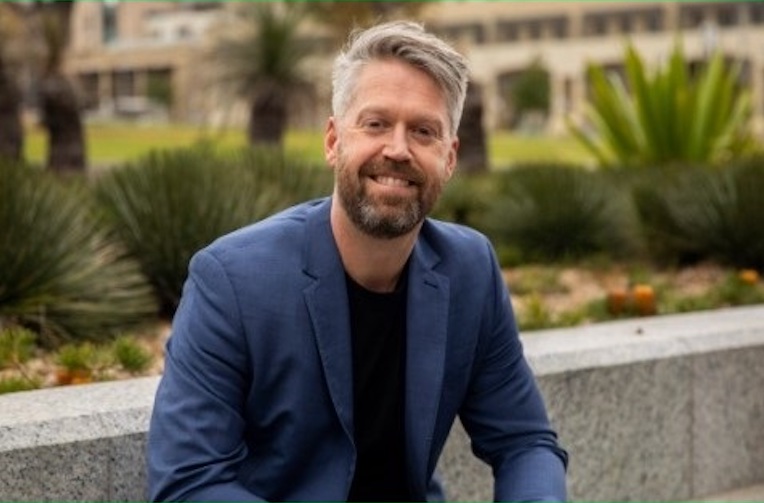 The cofounder of Seer Medical is fighting investor Breakthrough Victoria in court, claiming he was unfairly dismissed from the startup