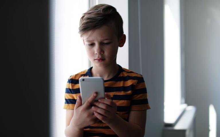 5 ways to get your family ready for Australia’s u16s social media ban