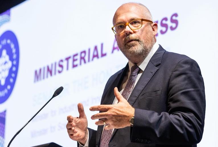 The Australian government is backing away from its AI regulation plans